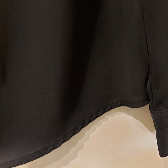 Cynthia Rowley Black Sheer Blouse Button Up V (Sp) - Picture 6 of 9